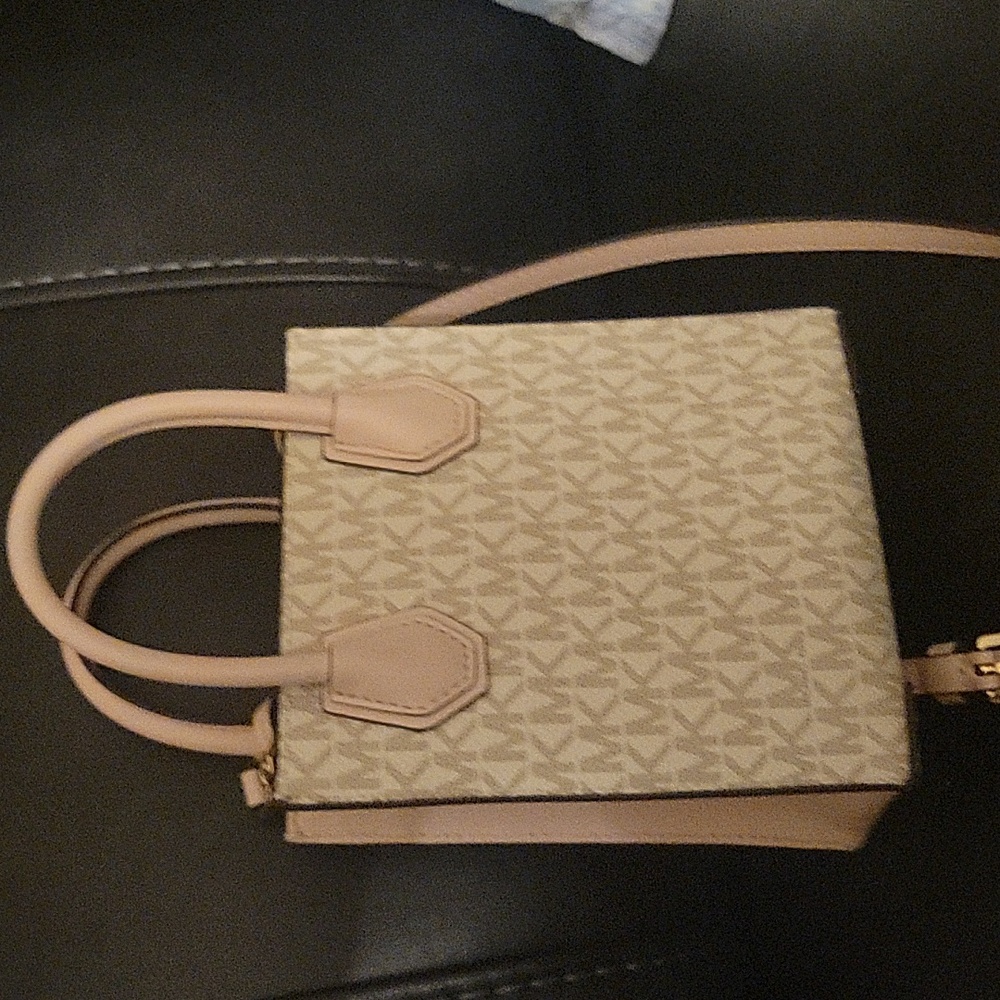 Purse - Picture 3 of 3
